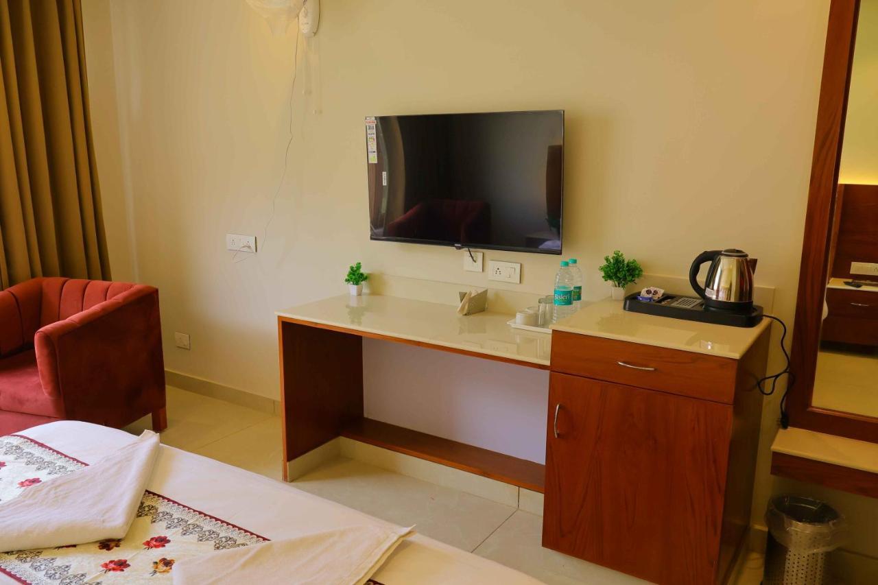 Sa-Ba Manali Inn, Mall Road ภายนอก รูปภาพ